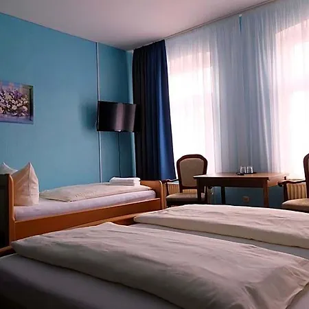Gruner Kranz Hotel